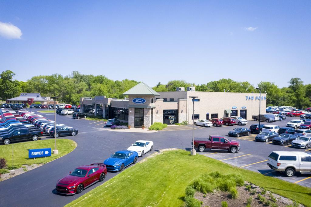 Dealership gallery photo 14